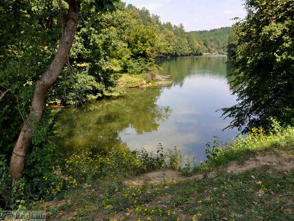 Reka Lahinja pri sotočju