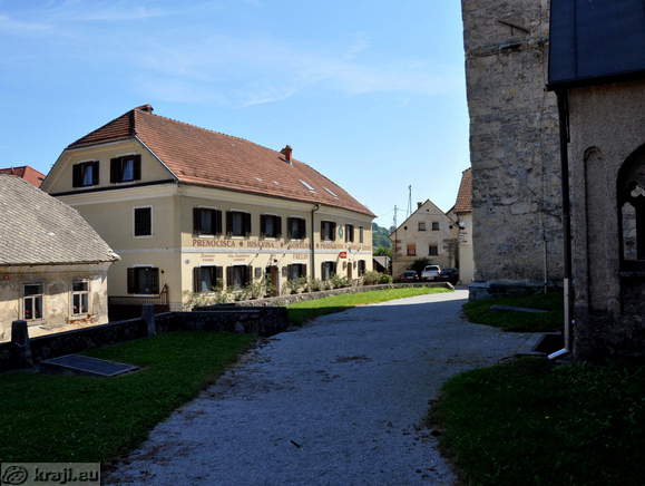 Neighbourhood of the church in Sentrupert
