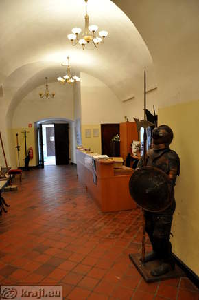 Prodaja spominkov na gradu Sevnica