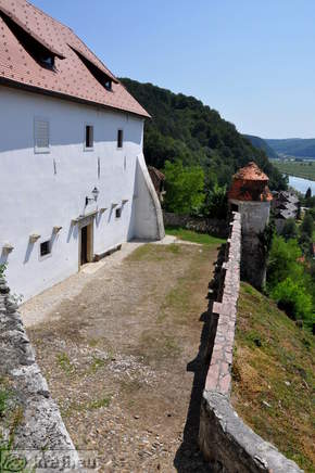 Entrance into the Lutheran Cellar