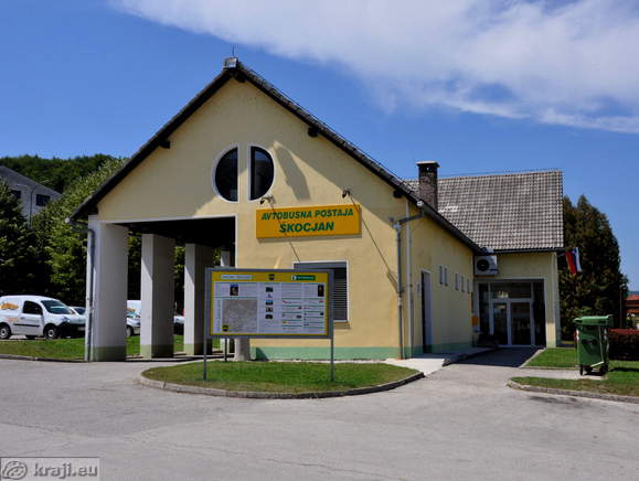 Avtobusna postaja Škocjan