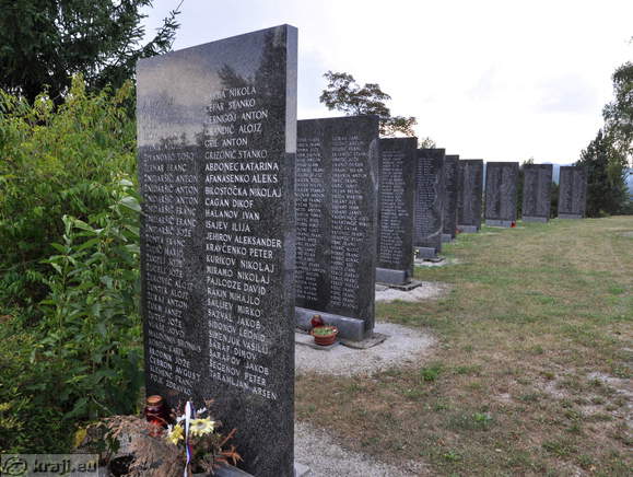 Zuzemberk - Denkmal für die Nationale Befreiungskrieg gewidmet auf Cvibelj