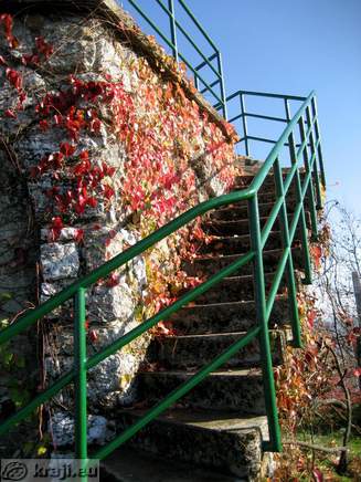 Stopnice na razgledni stolp