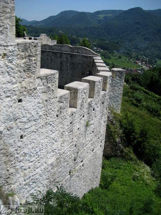 Castle walls in the Zagrad direction