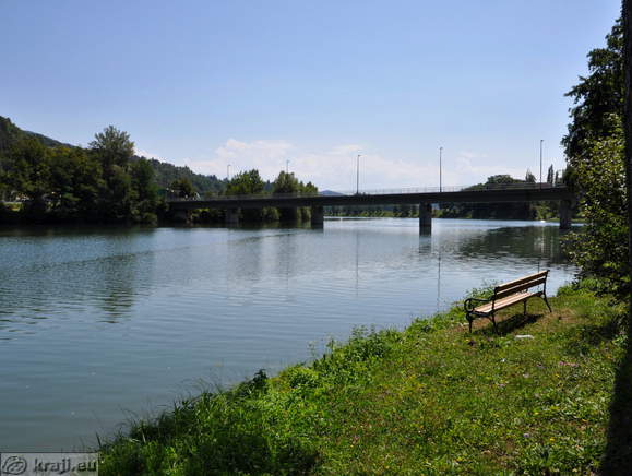 Most čez reko Savo pri Radečah