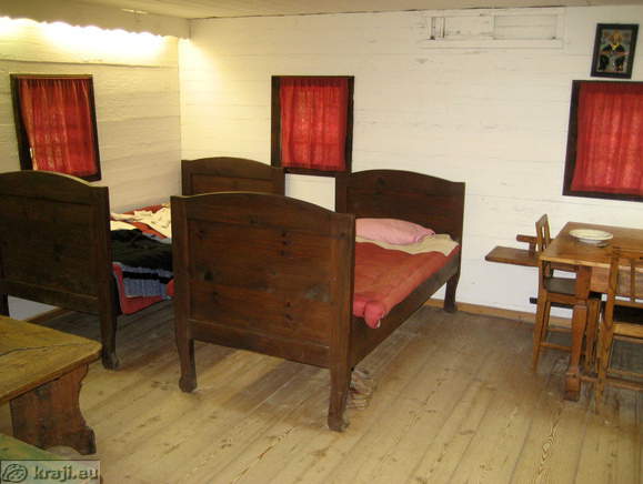 Prezihov Voranc Memorial Museum - beds