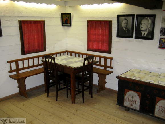 Prezihov Voranc Memorial Museum - table