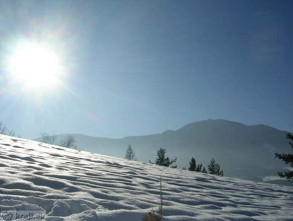 Pogled na Uršljo goro pozimi