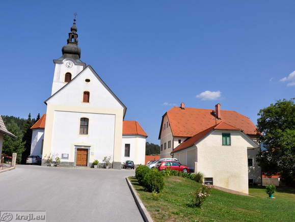 Cerkev sv. Kancijana in župnišče Rečica ob Savinji