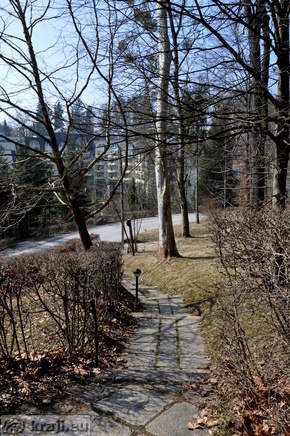 Footpath from Zdraviliski trg to the Saint Anne Chapel