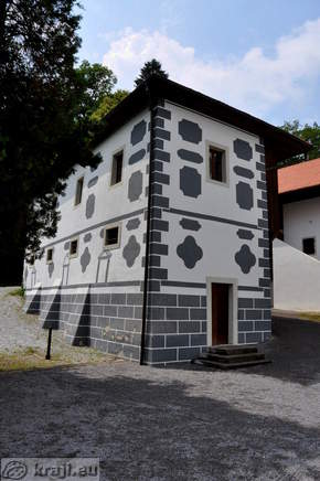 Zadnji del dvorca