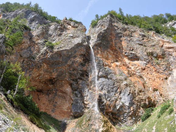 Rinka Waterfall (90 m fall) Rinka Waterfall (90 m fall)