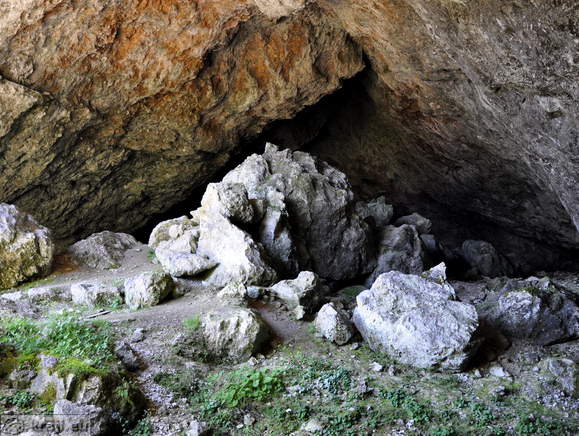 Starting part of Potocka zijalka Cave