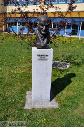 Bust - Ivan Napotnik (1888 - 1960, academic sculptor)
