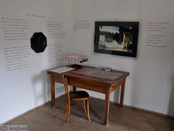 Cerkev sv. Nikolaja z župniščem <br> Slomškova pisalna miza