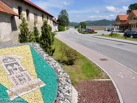 Cesta proti Jami Pekel