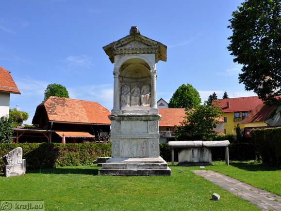 The Tomb of the Spectatii