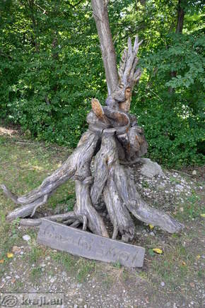 Holzskulpturen