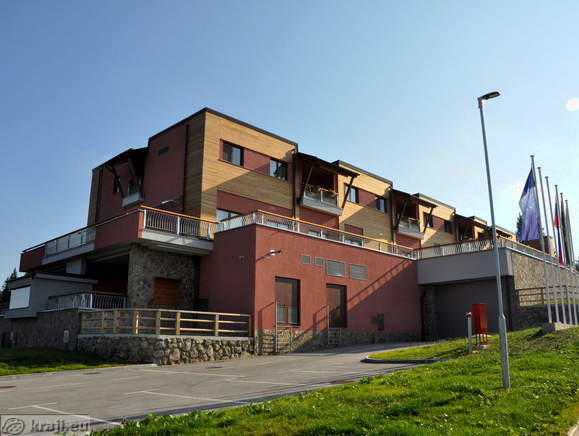 Hotel Natura ob prihodu na Roglo