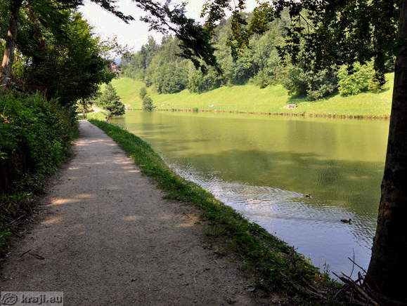 Path on the west side of the lake