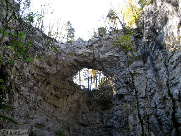 Mali naravni most v Rakovem Škocjanu