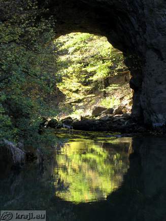 Big Natural Bridge and reflection