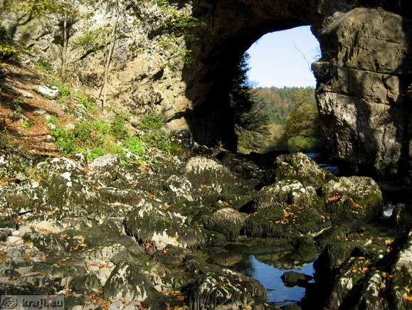 Big Natural Bridge from the west side