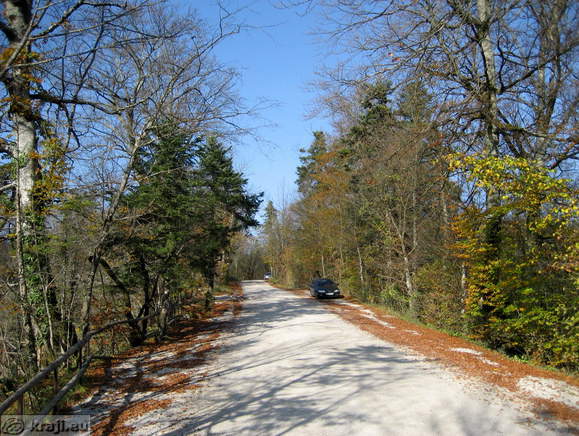 Road above Big Natural Bridge