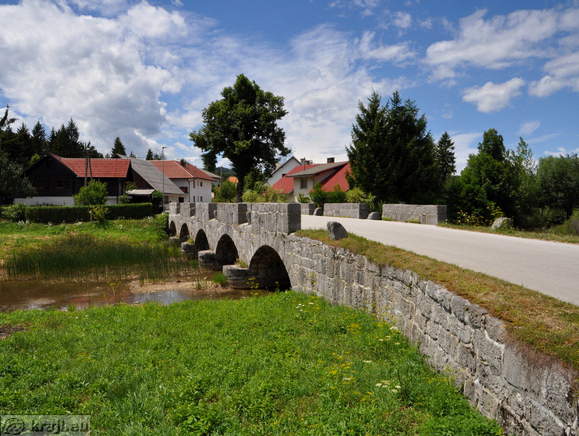 Napoleonov most čez Bloščico