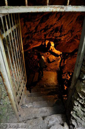 Vhod v Divaško jamo