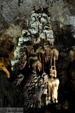 Kralj Samo v Divaški jami