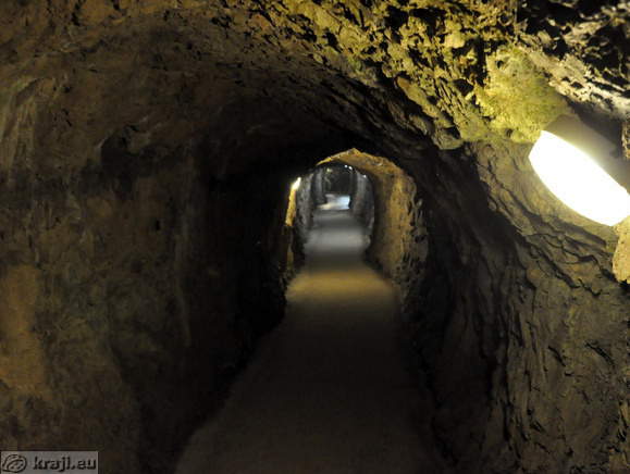 Umetni tunel v Škocjanske jame