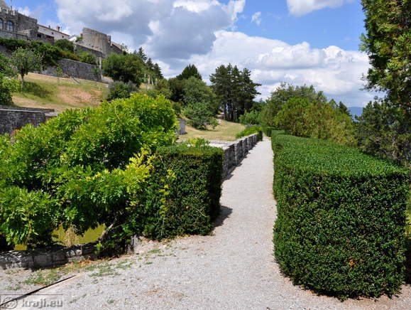 Pot okrog Štanjela pri Ferrarijevem vrtu