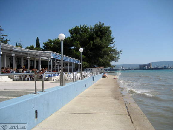 Coast at the Restaurant Taverna
