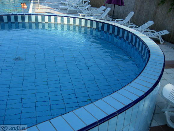 Belvedere - Schwimmbad