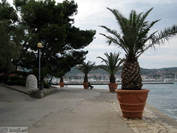 Izola - Petelinji rt (Hahn Kap) - Leuchtturm