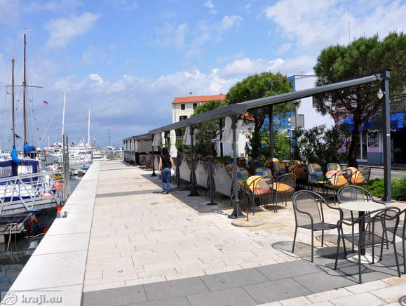 Restaurants near seaside