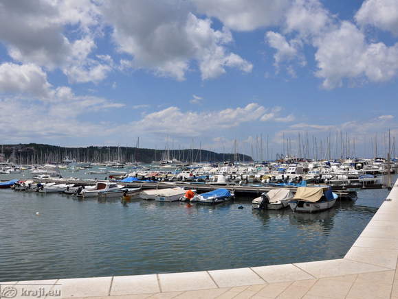Boats at Soncno nabrezje
