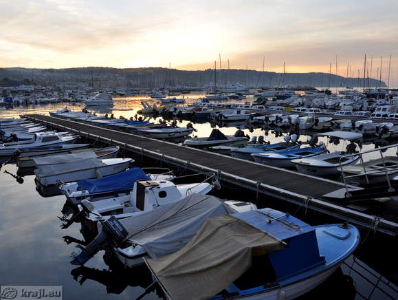 Evening at Soncno nabrezje