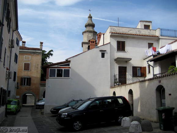 Izola - Ulica Alme Vivoda z okolico (Alma Vivoda Straße mit Umgebung)