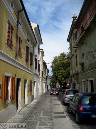 Izola - Trg padlih za svobodo z okolico (Markt für Freiheit und Umgebung gefallen)