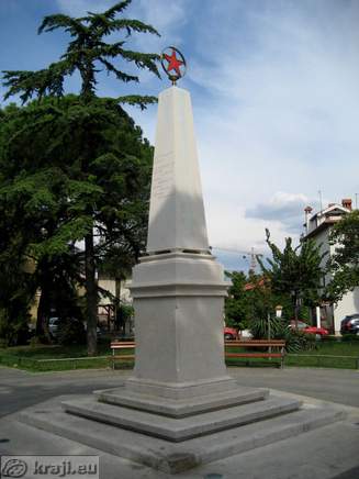 Izola - Trg padlih za svobodo z okolico (Markt für Freiheit und Umgebung gefallen)