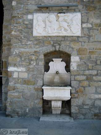 Taverna - Washbowl and lapidary