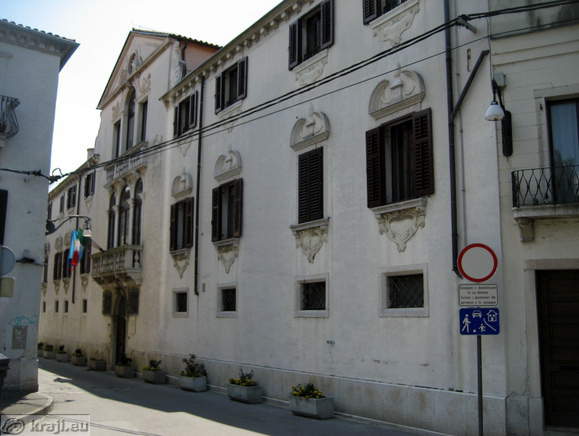 Gravisi - Barbabianca Palace