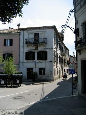 Elio Palace