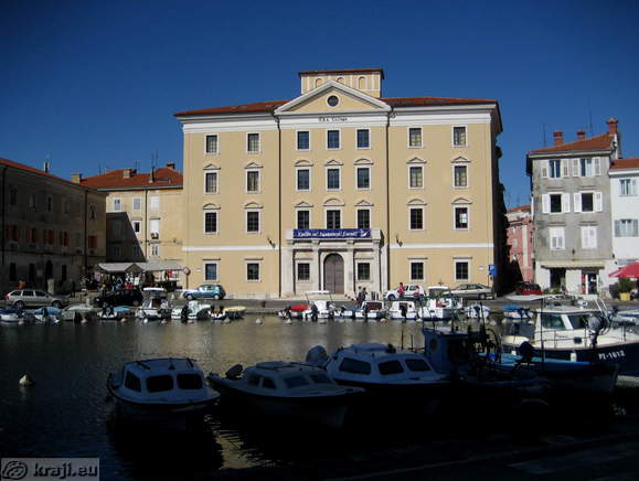 Palača Travesini - Gea College Piran