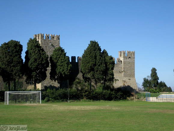 Mestno obzidje z zgornje strani