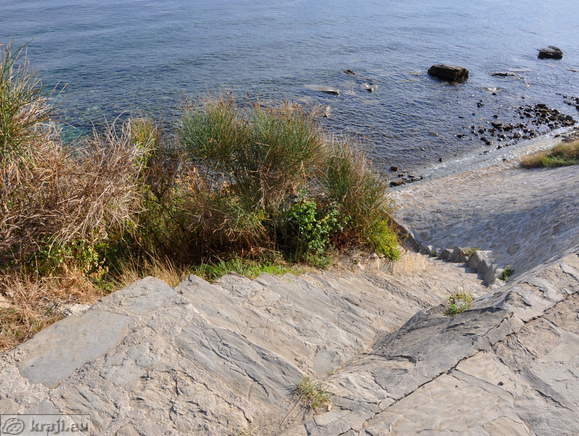 Stopnice do plaže s smeri Pirana Stopnice do plaže s smeri Pirana
