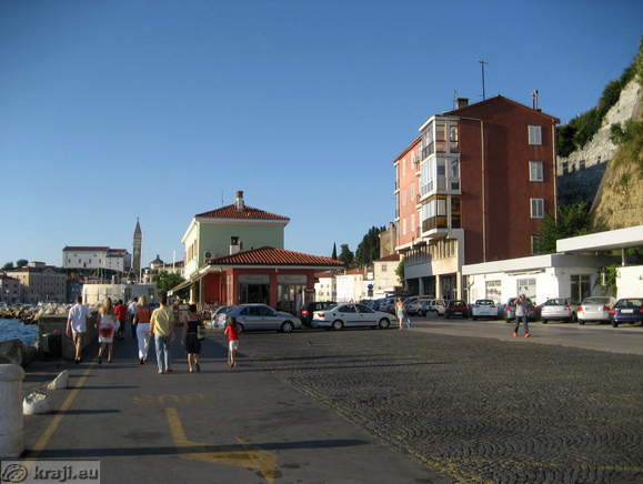 Avtobusna postaja Piran