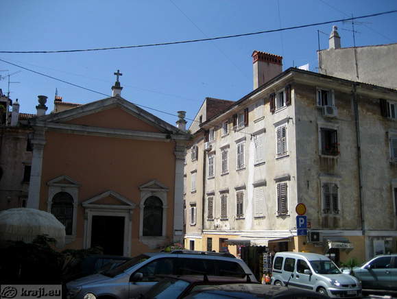 Trg bratstva (nekdaj Rokov trg)